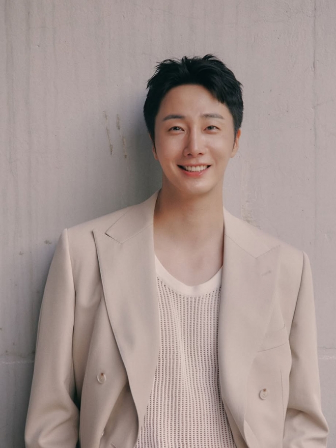 thumbnail - 27살에 ‘뇌 속 시한폭탄’ 진단받은 정일우, 400:1 경쟁률 뚫고도 군 면제 포기한 사