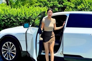 기사로 이동 - 500마력인데 1000만원 할인? 한그루가 반한 ‘이 차’의 파격 조건