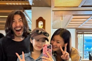 기사로 이동 - 이시영, 권은비·노홍철과 깜짝 재회…“끝나지 않는 수다, 내년엔 어디로 갈까”