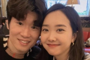 기사로 이동 - 김민지, 가짜뉴스 일축…“결혼반대·이혼·임신설, 와우!”