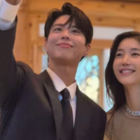 thumbnail - ‘SK 최태원 동거인’ 김희영, 박보검과 다정한 투샷…의외의 친분