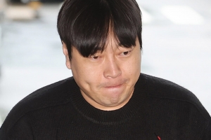 기사로 이동 - 불법도박 이어 음주운전까지…개그맨 이진호 “여자친구 신고로 체포”