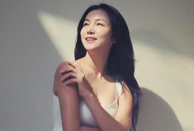 thumbnail - ‘38세’ 김옥빈, 비연예인 신랑과 11월 16일 결혼…예비남편은 누구?