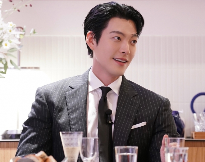 thumbnail - ‘짧으면 6개월’ 김우빈 “비인두암 통증, 너무 심해 기억 안나”