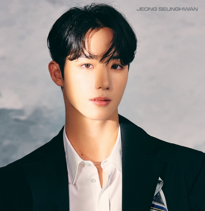 thumbnail - “무조건 다시 돌아올 것”…정승환, 조용히 논산 입대