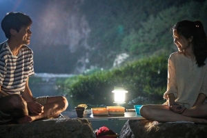 기사로 이동 - “찬바람 쌩쌩부는 출근길”스마트폰으로 지옥철 1시간 녹여줄 넷플릭스 영화들