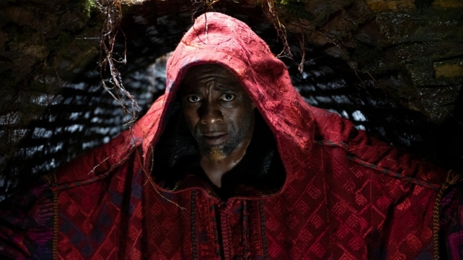 thumbnail - “절대 병을 열지 마시오”…넷플릭스, ‘매드맥스’ 감독의 120분 기묘한 상상 thumbnail - “절대 병을 열지 마시오”…넷플릭스, ‘매드맥스’ 감독의 120분 기묘한 상상