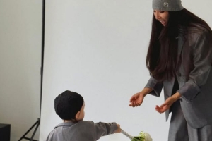 기사로 이동 - “벌써 정우성이” 1년 만에 폭풍성장 아들 사진 30일 ‘업뎃’