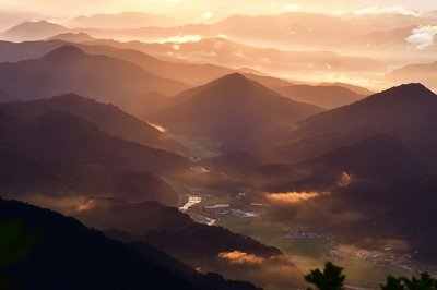 thumbnail - “아빠, 걷기 싫어요”… 올가을 단풍 놓쳤다면 차로 ‘산 정상’ 찍는 전국 4곳