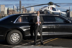 기사로 이동 - “화생방·지뢰도 거뜬”… APEC 트럼프 태우고 경주 누빈 ‘이 차’ 1대 가격은?