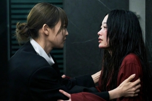 기사로 이동 - “내 친구 남편을 죽이기로 했다”… 넷플릭스, 한·미·일 스릴러 시리즈 대결