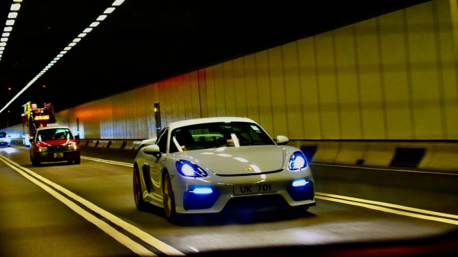 thumbnail - “이 소리 들으려고 2억 태워?”…포르쉐 역대급 ‘이 기능’ 특허에 전세계 ‘시끌’