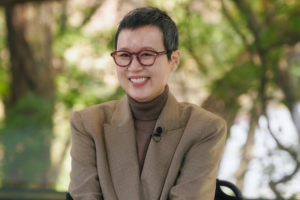기사로 이동 - 박미선, 짧은 머리로 생존 신고…‘유방암 투병’ 후 첫 근황