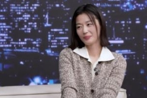 기사로 이동 - 전지현, 워킹맘의 소탈한 일상과 “을지로 장동건”이라 불리는 미남 남편과 첫 만남 공개