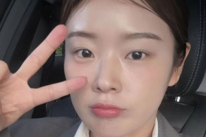 기사로 이동 - ‘낭만 결혼식’ 인플루언서 송수연, 결국 이혼…“아이 위해 모든 걸 내려놓았다”