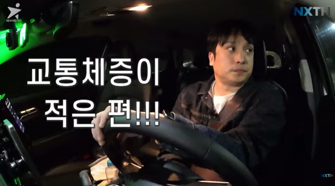 thumbnail - “취객에 멘탈 나갔지만”… 택시 모는 ‘이 사람’의 충격 수입