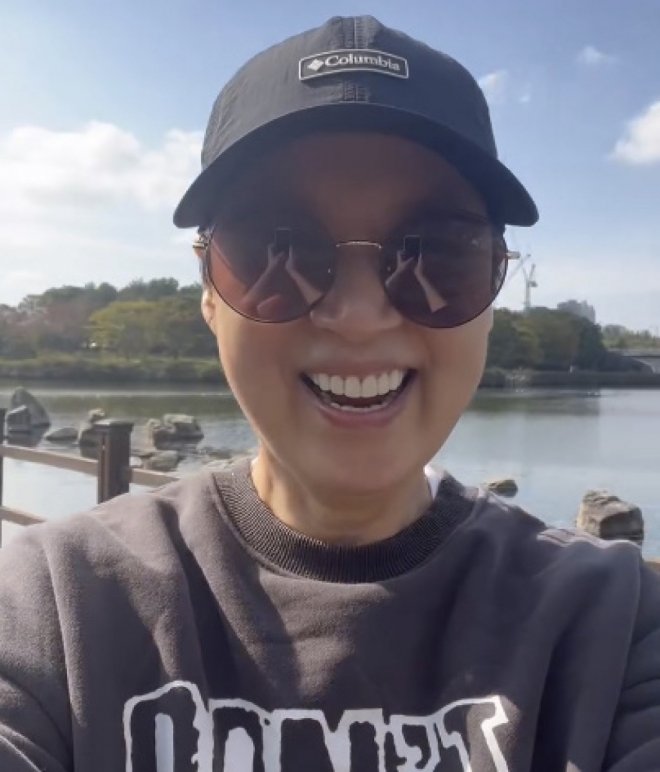 thumbnail - “이젠 정말 끝자락”… 암투병 박미선, 모자 푹 눌러쓴 채 전한 ‘이 한마디’
