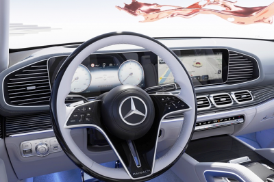 thumbnail - “S클래스도 시시하다”… 회장님들 줄 서게 만든 3억짜리 ‘이 SUV’