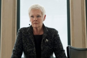 기사로 이동 - 제임스 본드도 못 막았다… 007 지휘하던 ‘이 여배우’의 비극