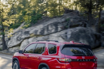 thumbnail - “귀가 먹먹할 정도로 조용해”… 싼타페 긴장시킨 혼다의 ‘이 SUV’