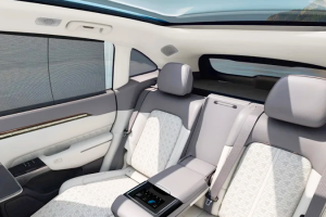 기사로 이동 - “벤츠인 줄 알았네”… 싼타페·쏘렌토 잡으러 온 ‘이 차’ 정체에 아빠들 ‘술렁’