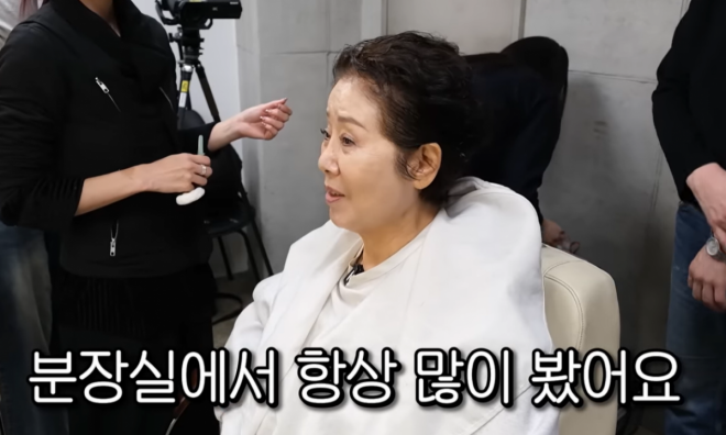 thumbnail - “벽에 기대 삐딱하게 담배를”…선우용여, 분장실서 목격한 ‘그 배우’ 정체