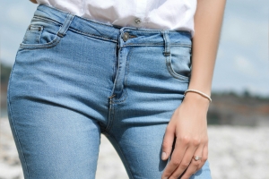 기사로 이동 - 편해서 매일 입는 ‘이 옷’, 모르게 온몸 혈관·신경·장기 건강을 서서히 조이고 있다