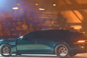 기사로 이동 - BMW, 벤츠도 이건 포기했다… 문 두짝 떼고 등장한 제네시스 ‘이 차’