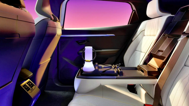 thumbnail - 999대 한정이라더니… 한 달 5대 팔려 ‘굴욕’ 맛본 르노의 ‘이 차’