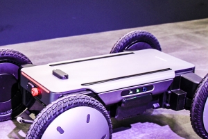 기사로 이동 - 바퀴 달린 인공지능이 배달까지… 현대차가 작정하고 만든 ‘이것’