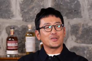 기사로 이동 - “나 빼고 다 갔다”… 47세 톱배우, 동료들 성화에 터트린 ‘이것’