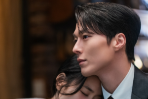 기사로 이동 - “애엄마로 위장취업 했는데”… 넷플릭스 1위 찍고 난리난 ‘이 드라마’