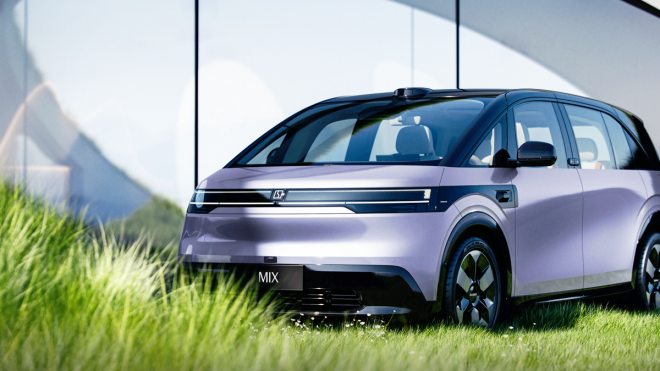 thumbnail - “카니발 이제 끝났다”… 의자까지 뱅글뱅글 돌아가는 ‘이 차’ 정체