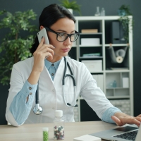 thumbnail - “멈추기만 해도 건강해진다고?”...의사들이 말하는 지금 바로 멈춰야 하는 ‘이 행동들’