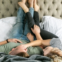 thumbnail - 요즘 부부들이 선택한 ‘이 수면 방식’, 건강이 달라집니다