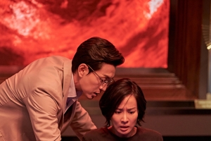 기사로 이동 - 집에서 혼자 보다가 소름…극장서 외면받고 넷플릭스 1위 찍은 ‘이 영화’