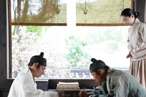 기사로 이동 - “역사가 지우려 했던 이야기”… 유해진·유지태까지 합세한 ‘이 영화’