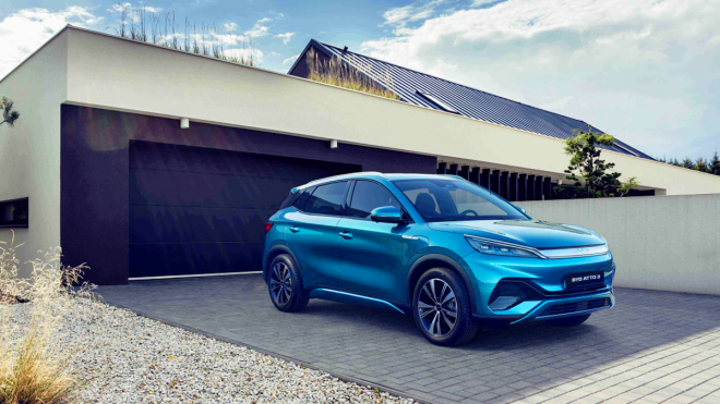 thumbnail - “중국차라 무시했는데”… 418만대 팔아치운 ‘이 전기차’의 정체