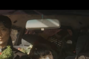 기사로 이동 - 사제복 입은 변우석 옆에… 장원영·카리나까지, 역대급 ‘이 작품’ 정체