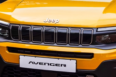 thumbnail - 전기차 실패는 잊어라… 4륜구동 달고 돌아온 지프의 ‘이 차’