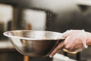 기사로 이동 - “고혈압 환자에 희소식”...점심에 바꾼 ‘이 습관’, 혈압 위험 낮출 수 있다