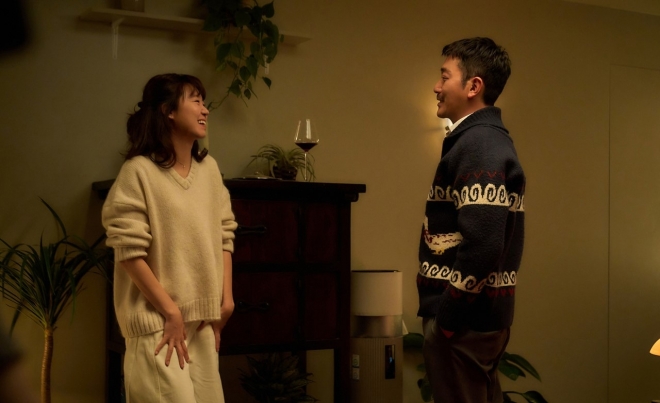 thumbnail - “매일 밤 들려오는 소음의 정체”…하정우표 19금 영화, 드디어 일냈다