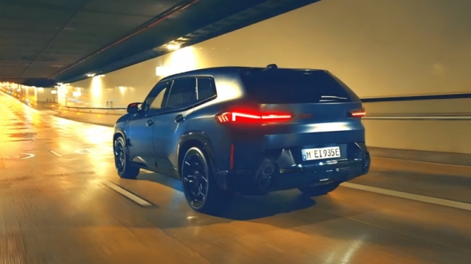 thumbnail - 2억 넘어도 없어서 못 산다… 748마력 ‘괴물 SUV’의 정체