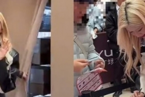 기사로 이동 - “내가 로제인 줄”…中 팝업스토어서 사인까지 한 ‘이 여성’