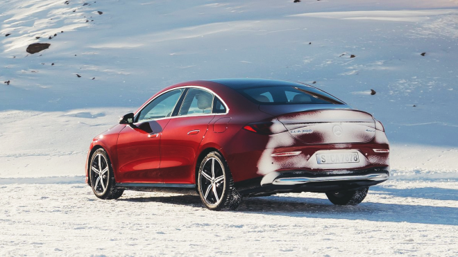 thumbnail - 중국 손 잡더니 결국 일냈다… 벤츠가 숨겨둔 ‘이 차’의 정체