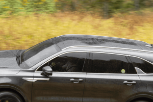 기사로 이동 - 싼타페 고민하다 결국 돌아서… 아빠들이 ‘이 차’에 열광하는 진짜 이유