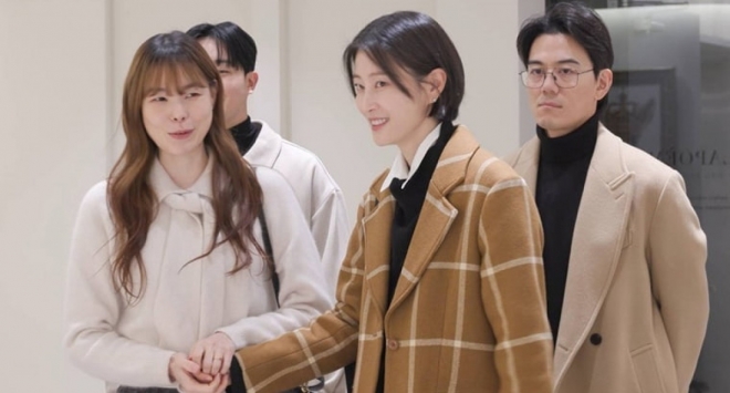 thumbnail - “결혼 앞두고 사기라니”… 박서준 닮은꼴 예비신랑 공개한 모델의 눈물