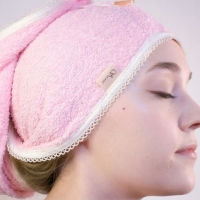 thumbnail - “왜 머리가 계속 가렵지?”...과학이 말해주는 ‘간단한 12가지 보습법’