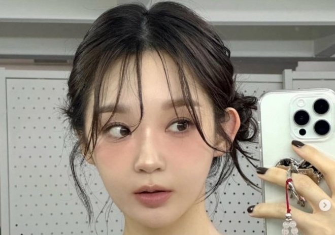 thumbnail - 다비치 강민경, ‘주사 이모’ 의혹 선 긋기 “전혀 무관…괜한 심려 드리고 싶지 않았다”