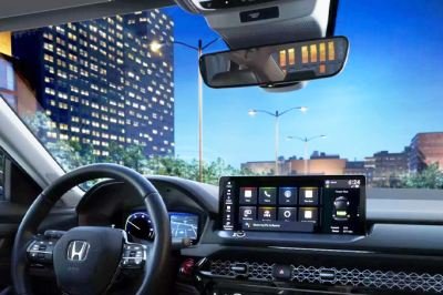 thumbnail - “그랜저 계약 잠깐만”… 아빠들 마음 뒤흔든 역대급 ‘이 세단’